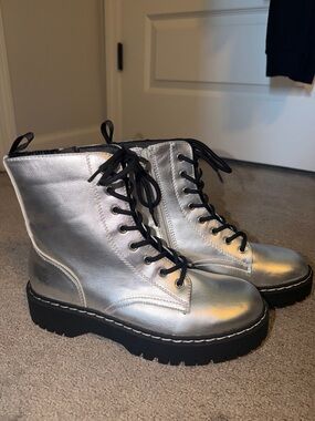 Sincerly Jules Metallic Silver Lace-Up Platform Combat Boots